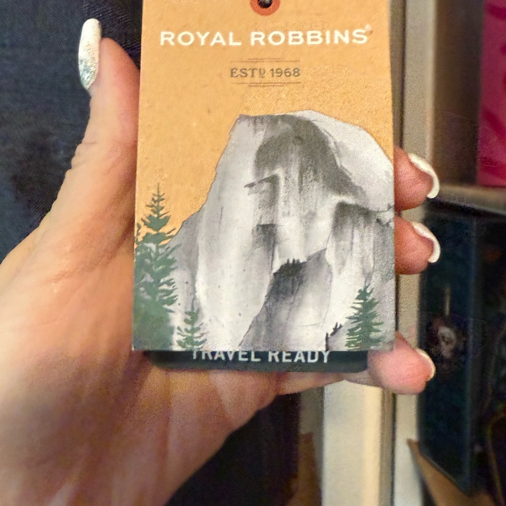 Royal Robbins dress pants. Size 6R. NWT - Picture 3 of 6